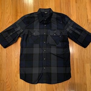 Oakley Flannel Size M NWOT